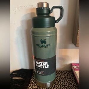 Stanley water bottle 36oz.
